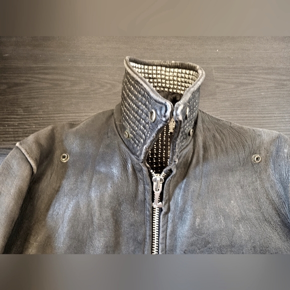 Bess, distressed, black leather, zip front jacket. Unisex, size M. - Picture 3 of 9